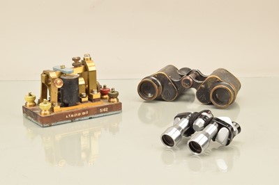 Lot 21 - A Pair of Hunsicker & Alexis Paris WWI Binoculars