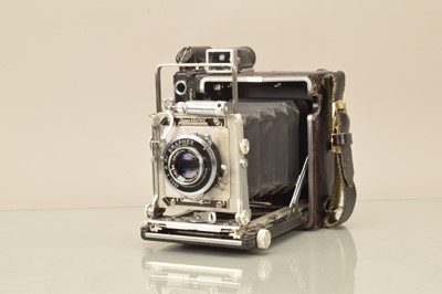 Lot 30 - A Graflex Pacemaker Crown Graphic 2¼x3¼ Camera