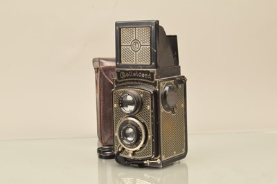 Lot 32 - An Art Deco Rolleicord I TLR Camera