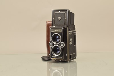 Lot 39 - A Rollei Magic I TLR Camera