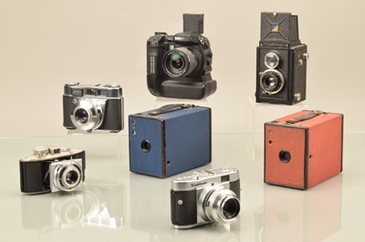 Lot 59 - A Mixed Group of Cameras