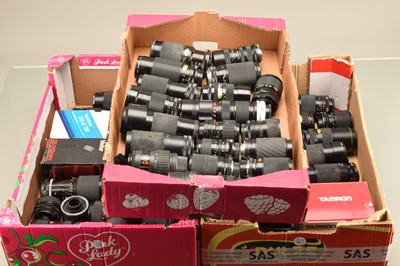 Lot 143 - Three Trays of Zoom Lenses