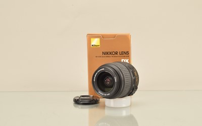Lot 166 - A Nikon DX AF-S Nikkor 18-55mm f/3.5-5.6G II ED Lens