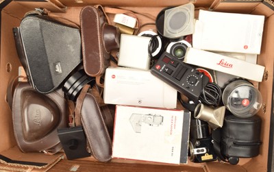 Lot 226 - Leitz Accessories