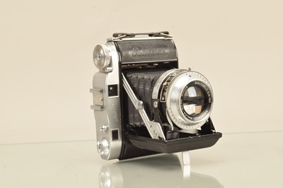 Lot 275 - A Balda Super Baldax Rangefinder Folding Camera