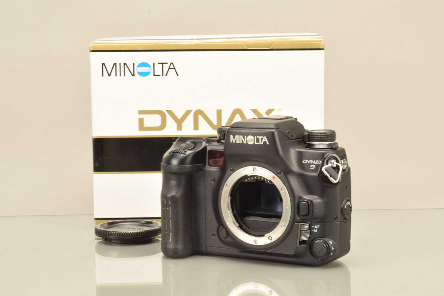 Lot 288 - A Minolta Dynax 9 SLR Camera Body
