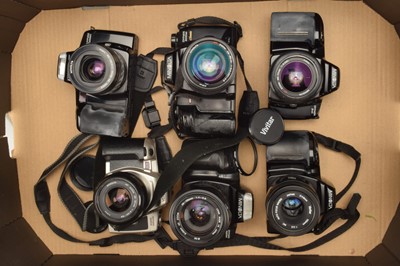 Lot 291 - A Tray of Minolta Dynax SLR Cameras