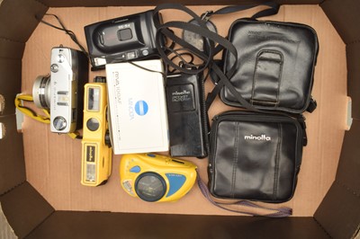 Lot 297 - A Tray of Minolta Cameras