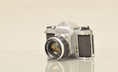 Lot 319 - An Asahi Pentax H2 SLR Camera