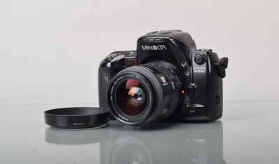Lot 406 - A Minolta Dynax 800si SLR Camera