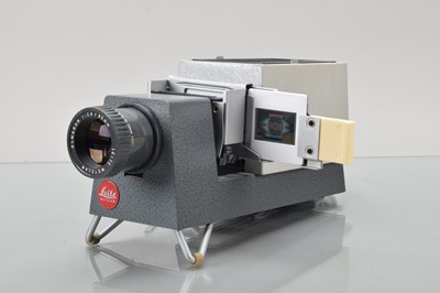 Lot 422 - A Leitz Wetzlar Pradix Slide Projector