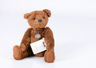 Lot 30 - A Steiff limited edition replica of the world's first teddy bear
