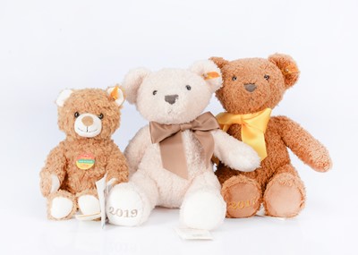 Lot 32 - Three Steiff  yellow tag Cosy Friends teddy bears