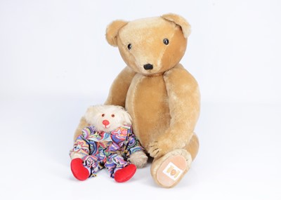 Lot 66 - A limited edition House of Nisbet Bully teddy bear