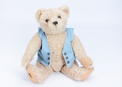 Lot 68 - A 1930s Alpha Farnell teddy bear