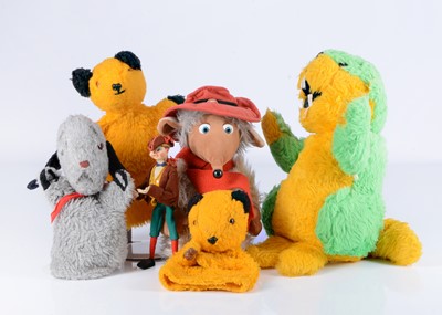 Lot 131 - Post-war soft toys
