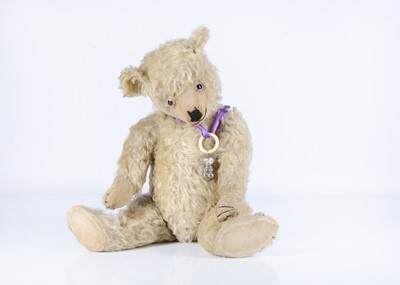 Lot 141 - A 1930s Chiltern teddy bear