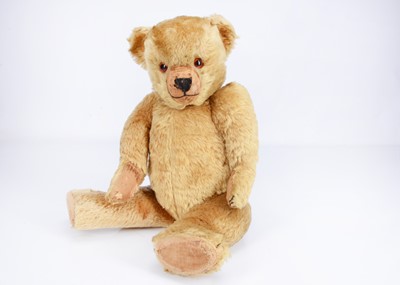 Lot 144 - A 1930s Chiltern Hugmee teddy bear