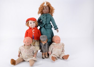 Lot 152 - Five Characterful dolls