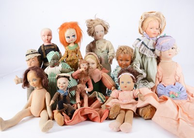 Lot 156 - A quantity of cloth dolls