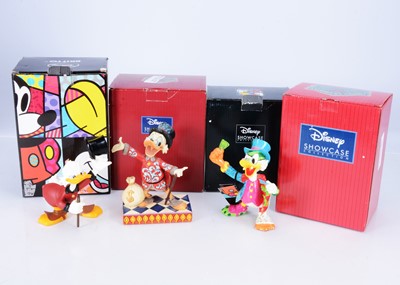 Lot 190 - A quantity of children's toys and costumes