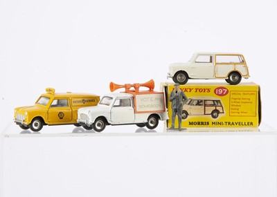 Lot 201 - Dinky Toys 197 Morris Mini Traveller