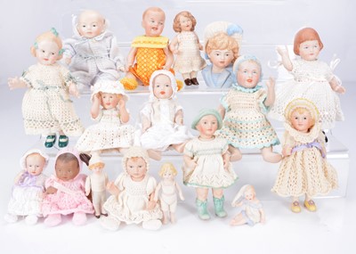 Lot 239 - Artist replica's of small character baby dolls
