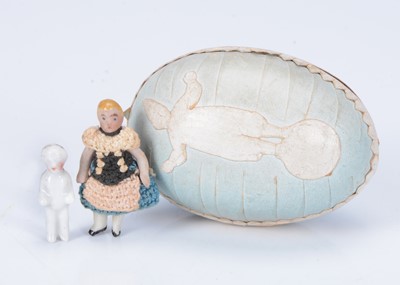 Lot 243 - A Carl Horn bisque miniature dolls' house doll