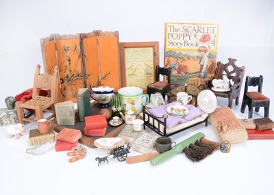 Lot 246 - Various doll and doll's house items