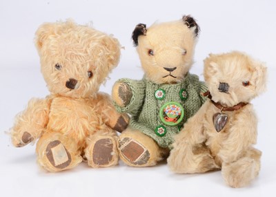 Lot 253 - Three Chad Valley teddy bears