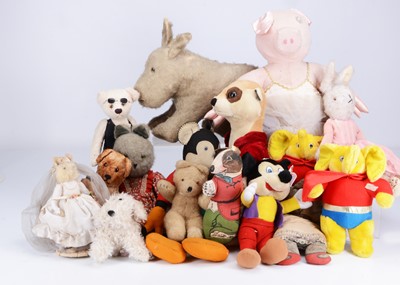 Lot 342 - A quantity of teddy bears and soft toys