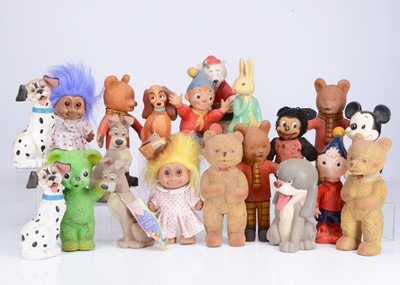 Lot 345 - A quantity of plastic and rubber children's characters and bubble baths