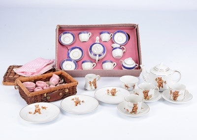 Lot 359 - Children's or dol'ls tea sets