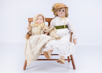 Lot 374 - An SFBJ child doll