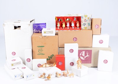 Lot 392 - A large selection of wooden Christmas ornaments