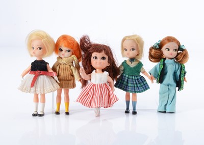 Lot 450 - Five 1960s Palitoy Dolly Darlings and Mattel Liddle Kiddles dolls