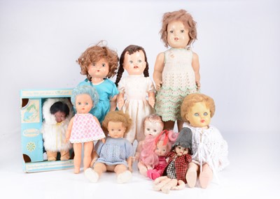 Lot 474 - Ten post-war dolls