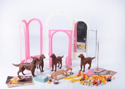 Lot 514 - Sindy Accessories