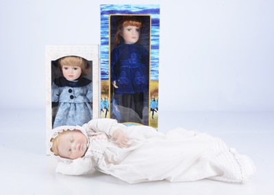 Lot 522 - Three recent porcelain dolls