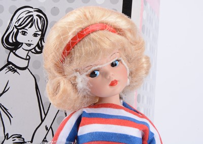 Lot 554 - A porcelain Classic Sindy doll 2006