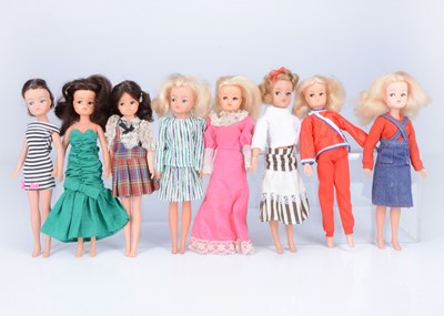 Lot 584 - Eight Pedigree Sindy dolls, 1980s
