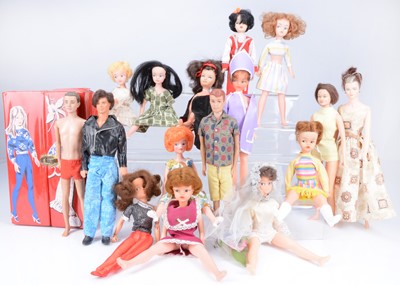 Lot 599 - A Quantity of fashion dolls