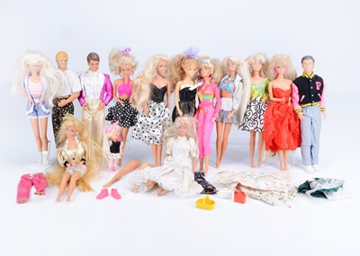 Lot 606 - A selection of modern Mattel Barbie and friend dolls