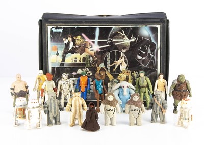 Lot 473 - Playworn Vintage Star Wars Action Figures