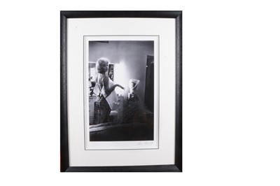 Lot 471 - Marilyn Monroe / Eve Arnold Signed Print