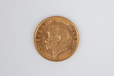 Lot 2 - A George V half gold sovereign