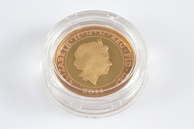 Lot 7 - A modern Royal Mint UK Mary Rose £2 Gold Proof Coin
