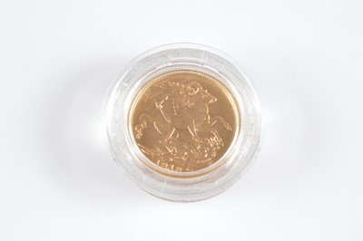 Lot 13 - A George V full gold sovereign