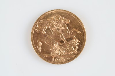 Lot 21 - A George V full gold sovereign
