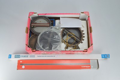 Lot 5 - Fleischmann Peco and other N gauge track and turntables (qty in 1 box)
